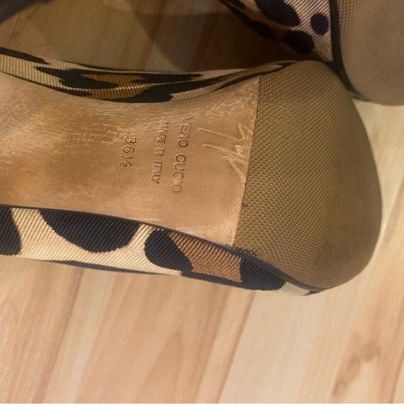 Giuseppe Leopard Print Open Toe Pumps Size 36 - Picture 10 of 10